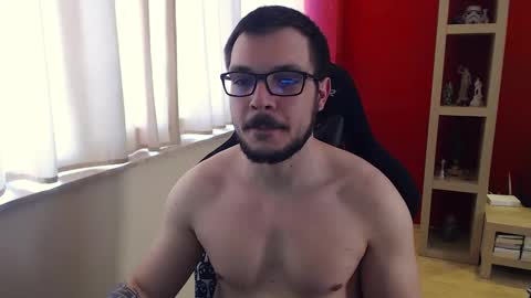 Snapshot of gangstalover8 chatting on January 27, 2025, 11:32 am GangstaLover online show from January 27, 2025, 11:32 am