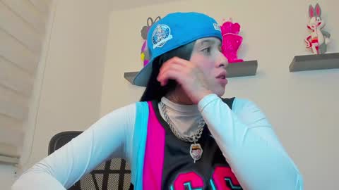 Snapshot of gangster_girl chatting on December 6, 2024, 11:47 pm GANG online show from December 6, 2024, 11:47 pm