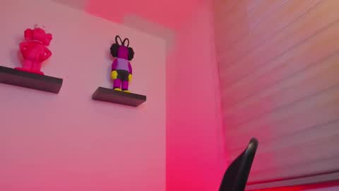 Snapshot of gangster_girl chatting on December 11, 2024, 10:49 pm GANG online show from December 11, 2024, 10:49 pm