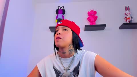 Snapshot of gangster_girl chatting on January 13, 2025, 10:24 pm GANG online show from January 13, 2025, 10:24 pm