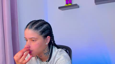 Snapshot of gangster_girl chatting on January 19, 2025, 3:29 am GANG online show from January 19, 2025, 3:29 am