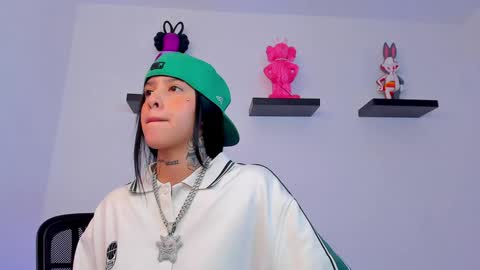 Snapshot of gangster_girl chatting on February 8, 2025, 8:32 pm GANG online show from February 8, 2025, 8:32 pm