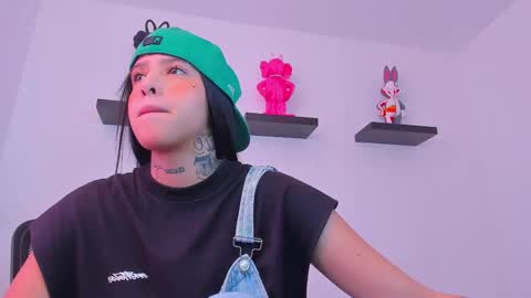 Snapshot of gangster_girl chatting on March 7, 2025, 3:18 pm GANG online show from March 7, 2025, 3:18 pm