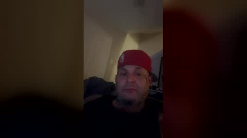 gangsterboy713832281 online show from April 16, 2026, 9:10 am