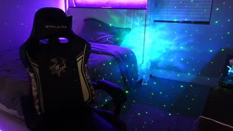 Jenna  - be back MONDAY night.  online show from April 2, 2026, 8:01 am