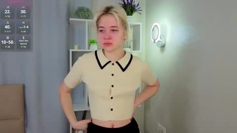 Snapshot of garden_flower chatting on February 19, 2026, 4:25 pm Violla online show from February 19, 2026, 4:25 pm