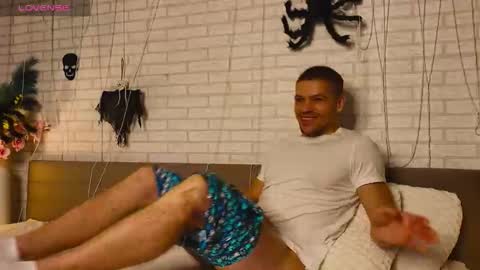 Gared online show from November 2, 2025, 6:27 am