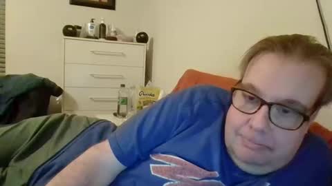 Snapshot of garyg930 chatting on June 11, 2026, 12:32 am Gary online show from June 11, 2026, 12:32 am