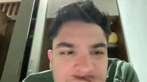 garypinepineapple online show from April 28, 2026, 2:49 am