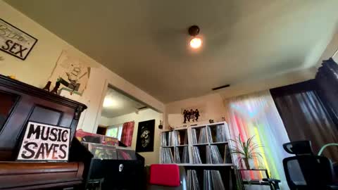 marvin pumpt online show from September 16, 2025, 2:07 pm