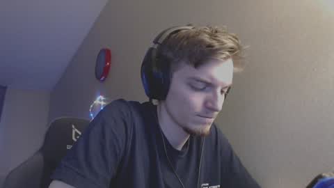 Snapshot of gasturfahe chatting on January 2, 2025, 12:24 pm gasturfahe online show from January 2, 2025, 12:24 pm