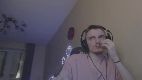 Snapshot of gasturfahe chatting on February 15, 2025, 6:44 pm gasturfahe online show from February 15, 2025, 6:44 pm