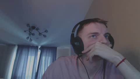 Snapshot of gasturfahe chatting on February 18, 2025, 11:22 am gasturfahe online show from February 18, 2025, 11:22 am