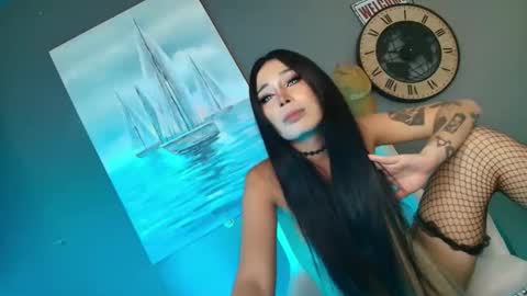 Snapshot of gata_salvaje22 chatting on April 28, 2026, 2:27 am Anya online show from April 28, 2026, 2:27 am