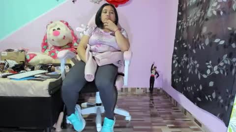 Diana online show from November 7, 2025, 9:04 pm