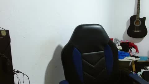 Snapshot of gatika_sexy chatting on April 20, 2026, 9:12 am katia online show from April 20, 2026, 9:12 am