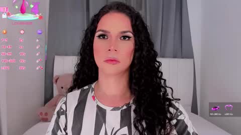 Snapshot of gatitavenecis1 chatting on December 4, 2025, 1:09 pm Vnecis Marn online show from December 4, 2025, 1:09 pm