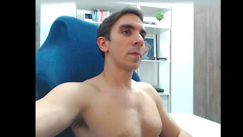 gatosarado23 online show from October 11, 2025, 4:33 am