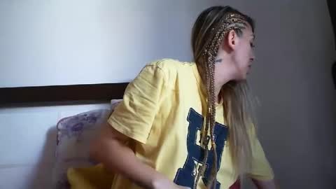 Monique online show from December 17, 2024, 7:37 pm