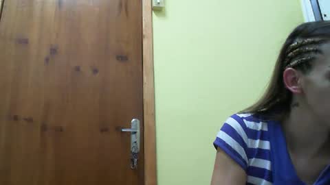 Monique online show from December 22, 2024, 7:42 pm