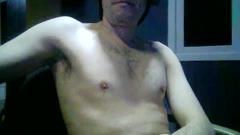 Snapshot of gauchors21 chatting on October 19, 2025, 2:45 am gauchors21 online show from October 19, 2025, 2:45 am