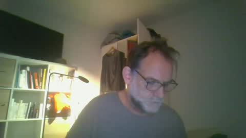 gaulis72 online show from December 1, 2024, 8:31 pm