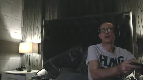 gaylad81 online show from October 15, 2025, 11:05 pm