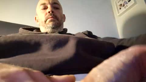 gazg1984 online show from May 18, 2026, 10:48 pm