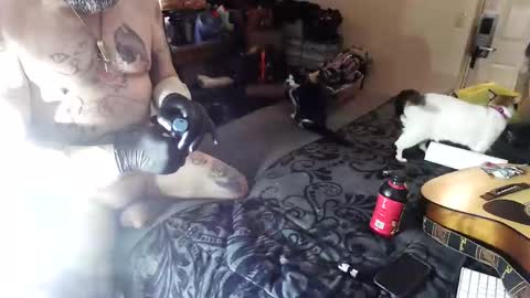 gbones58 online show from January 15, 2026, 9:47 am