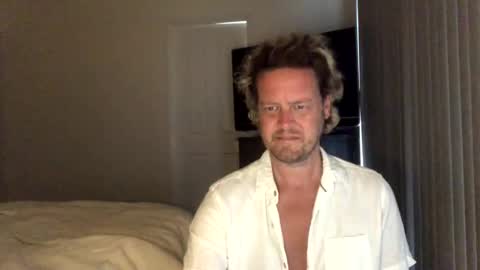 gcsurfer81 online show from December 2, 2024, 7:47 am