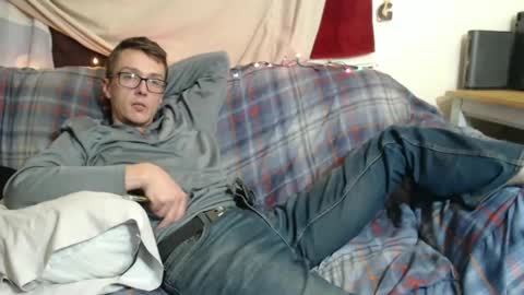 Snapshot of gdanch chatting on January 22, 2025, 3:52 am G online show from January 22, 2025, 3:52 am