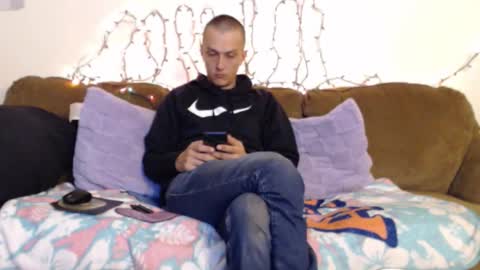 G online show from November 15, 2025, 3:08 pm