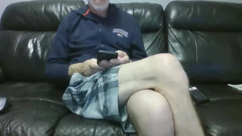 Snapshot of geeezer64 chatting on November 28, 2025, 12:02 am geeezer64 online show from November 28, 2025, 12:02 am