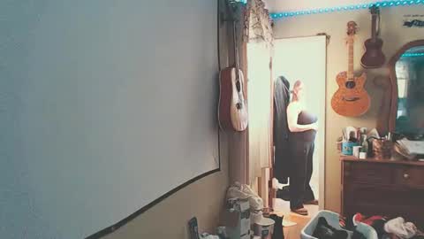 Geeznutsizonyrchyn online show from January 28, 2025, 5:24 pm