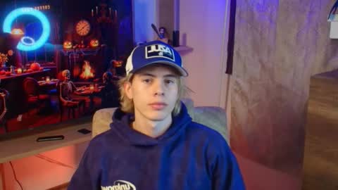 Snapshot of gemdominus chatting on October 20, 2025, 12:00 am Gem Dominus online show from October 20, 2025, 12:00 am