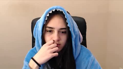 Snapshot of gemma_arterton chatting on December 25, 2024, 7:14 am Gemma online show from December 25, 2024, 7:14 am