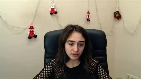 Snapshot of gemma_arterton chatting on January 4, 2025, 7:24 am Gemma online show from January 4, 2025, 7:24 am