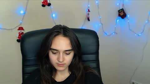 Snapshot of gemma_arterton chatting on January 13, 2025, 11:19 am Gemma online show from January 13, 2025, 11:19 am