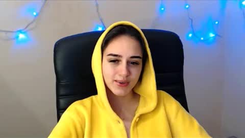 Snapshot of gemma_arterton chatting on January 25, 2025, 6:23 am Gemma online show from January 25, 2025, 6:23 am