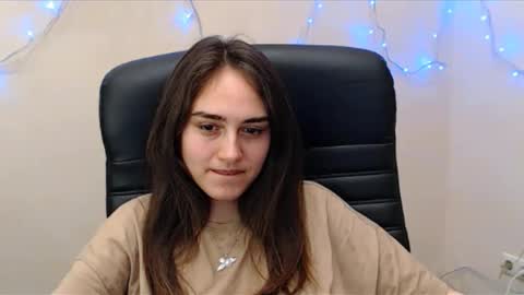 Snapshot of gemma_arterton chatting on March 5, 2025, 9:16 am Gemma online show from March 5, 2025, 9:16 am