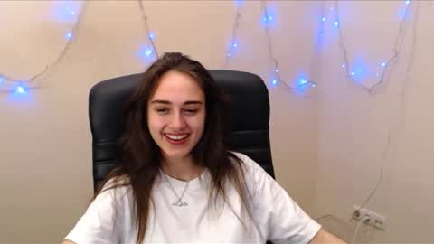 Snapshot of gemma_arterton chatting on March 10, 2025, 9:32 am Gemma online show from March 10, 2025, 9:32 am