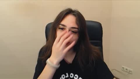 Snapshot of gemma_arterton chatting on September 19, 2025, 6:15 am Gemma online show from September 19, 2025, 6:15 am