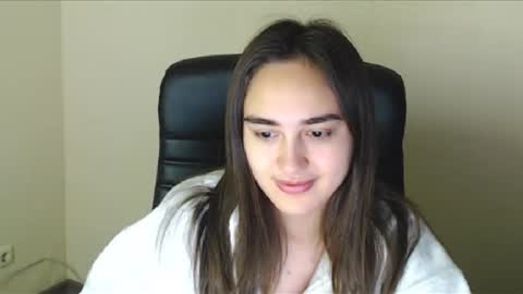 Snapshot of gemma_arterton chatting on October 22, 2025, 6:35 am Gemma online show from October 22, 2025, 6:35 am