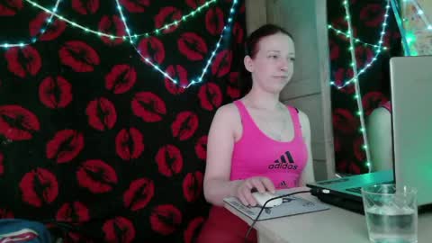 Snapshot of gemma_exotic chatting on May 4, 2026, 9:49 am gemma_exotic online show from May 4, 2026, 9:49 am