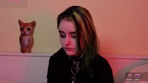 Ilona online show from September 22, 2025, 6:21 pm