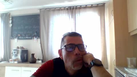 Snapshot of gen3841 chatting on April 21, 2026, 7:03 am Gen online show from April 21, 2026, 7:03 am