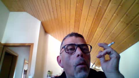 Snapshot of gen3841 chatting on April 26, 2026, 2:15 pm Gen online show from April 26, 2026, 2:15 pm