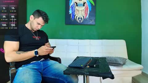 gendersonfit online show from November 3, 2025, 9:05 pm