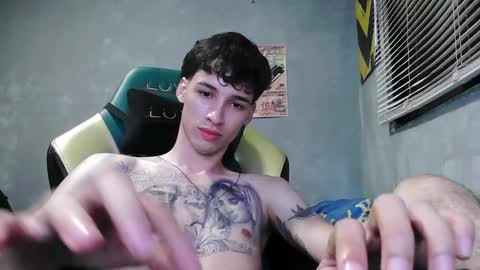 Snapshot of gendo_05 chatting on October 24, 2025, 12:30 am GENDO online show from October 24, 2025, 12:30 am