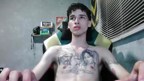 Snapshot of gendo_05 chatting on November 1, 2025, 12:01 am GENDO online show from November 1, 2025, 12:01 am